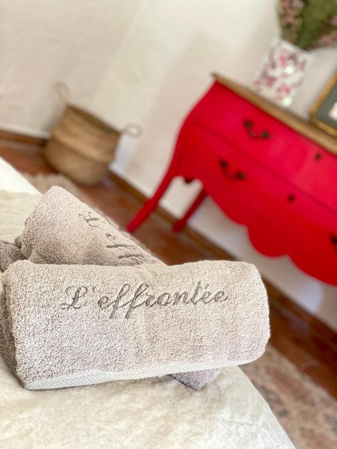 L'Effrontee Bed and Breakfast Tourrettes-sur-Loup Exteriör bild