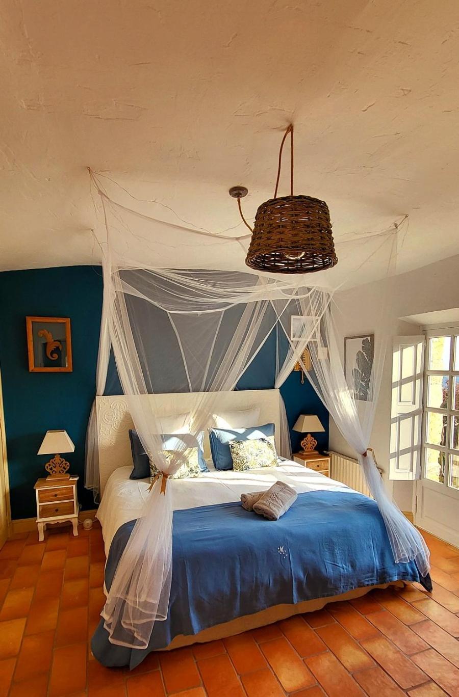 L'Effrontee Bed and Breakfast Tourrettes-sur-Loup Exteriör bild