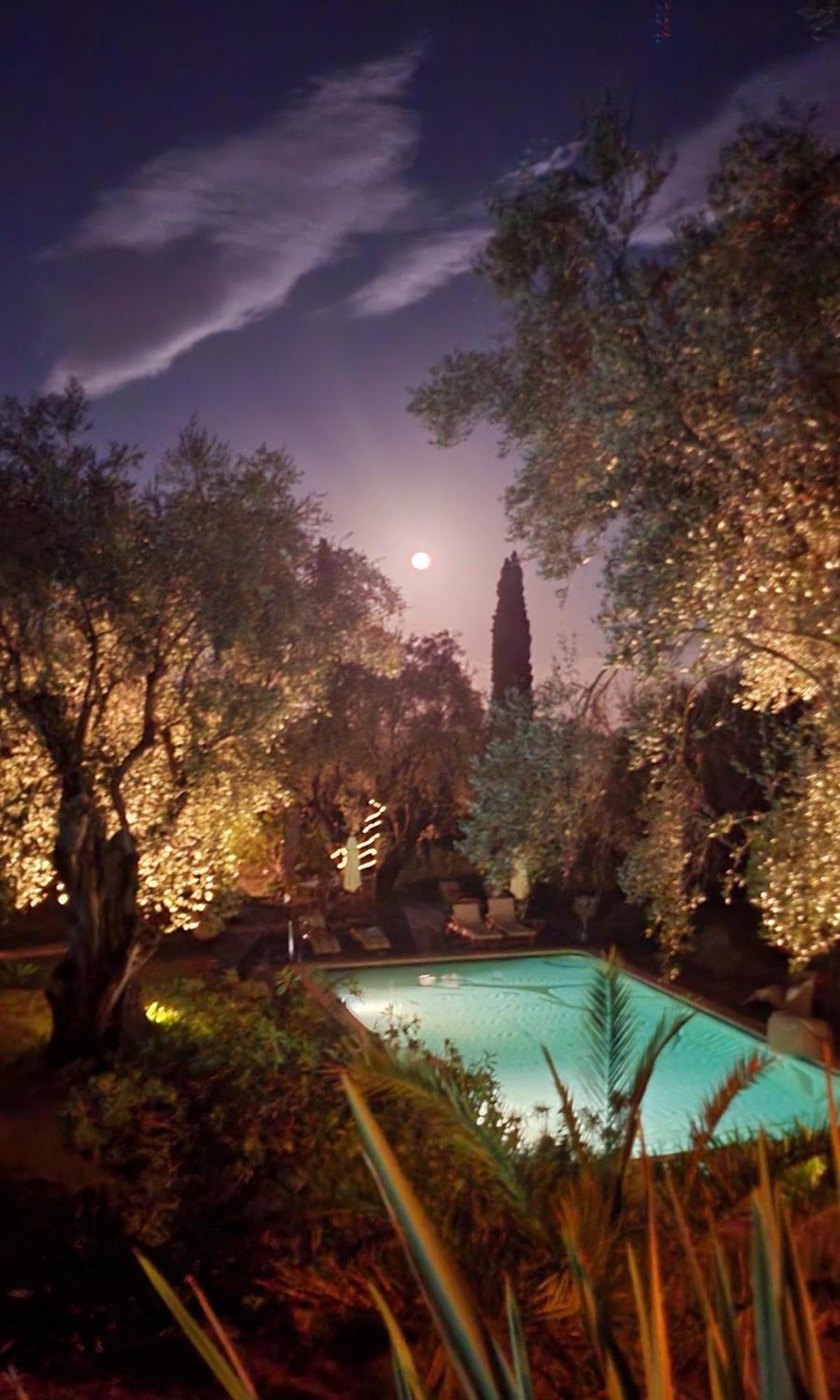 L'Effrontee Bed and Breakfast Tourrettes-sur-Loup Exteriör bild